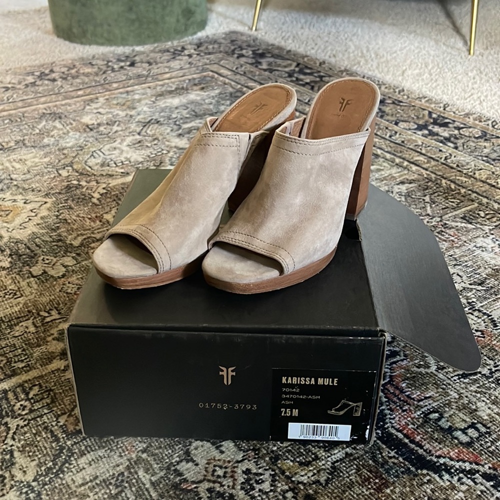 Like New Frye Karissa Suede Suede Mule 7.5
